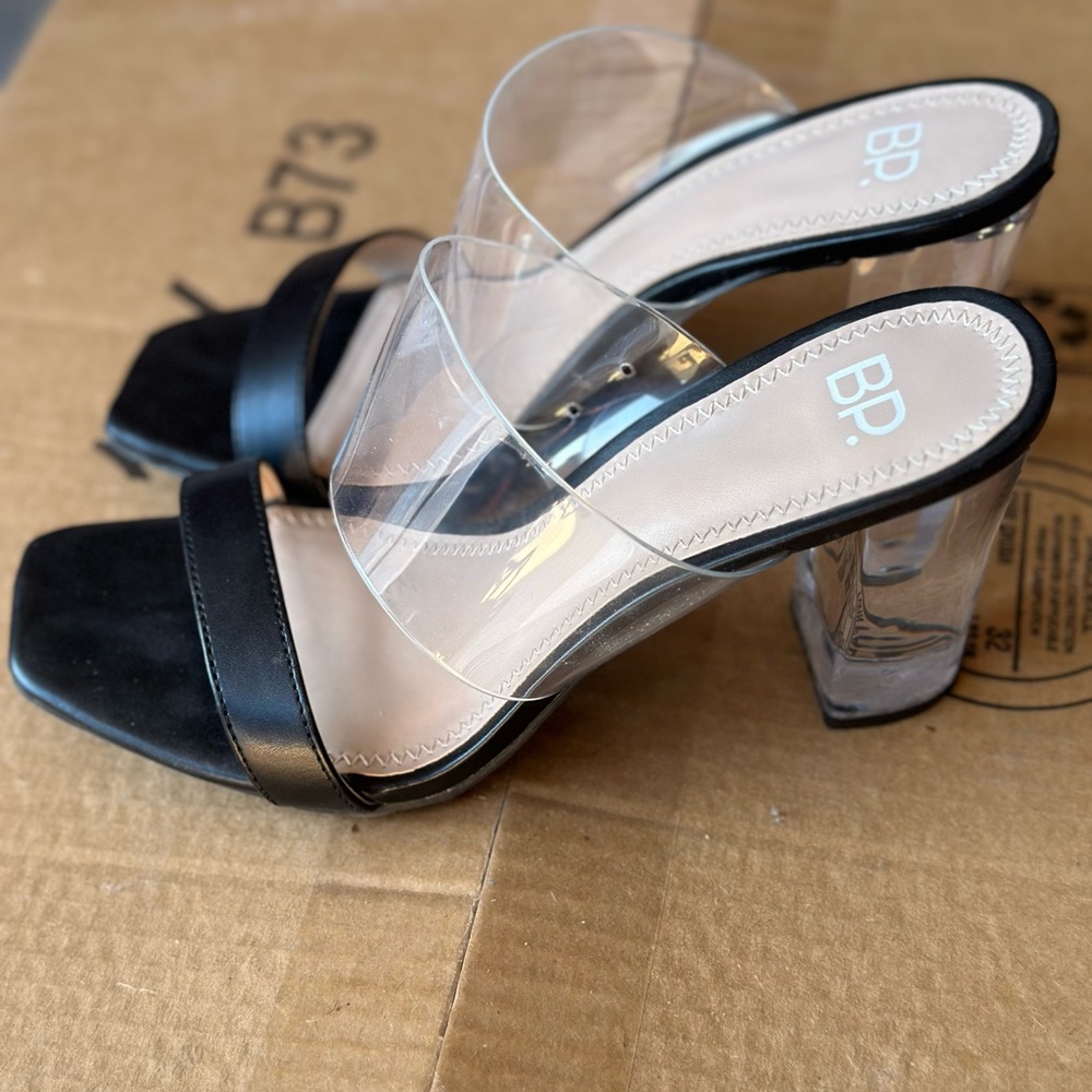 🖤Black BP Heels size 6 🖤